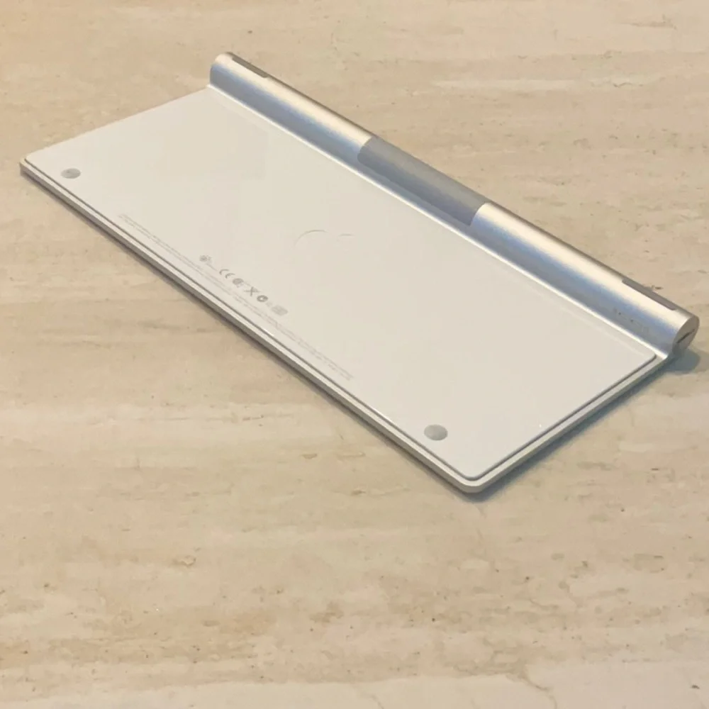 Apple Wireless Keyboard Model A1314 Genuine OEM Authentic